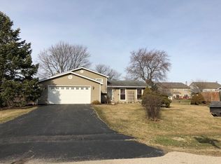 10S540 Windjammer Ln, Naperville, IL 60564