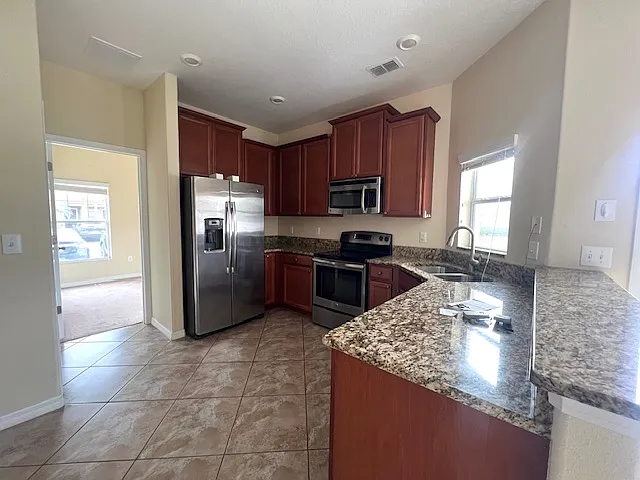 31225 Claridge Pl — Photo 3
