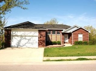 111 Ridgeview Dr, Saint Robert, MO 65584