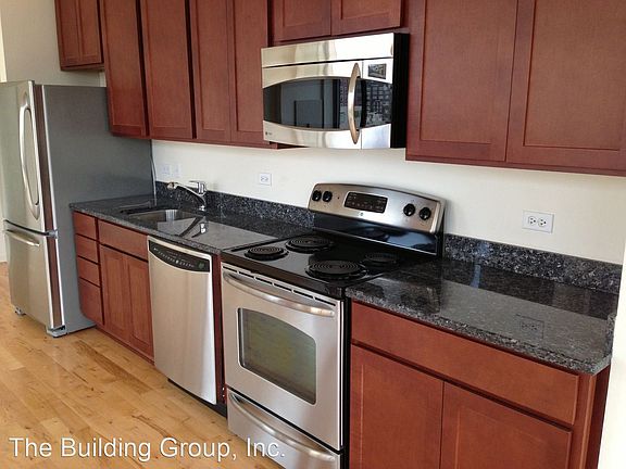 4th image of 1 E 8th St APT 1008