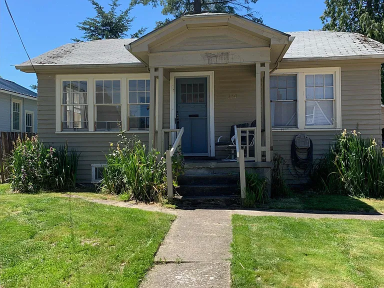 330 NW 21st St — Photo 8