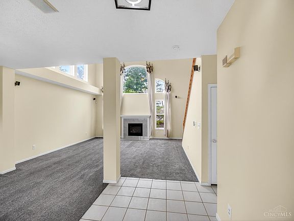 2nd image of 530 Park Pl