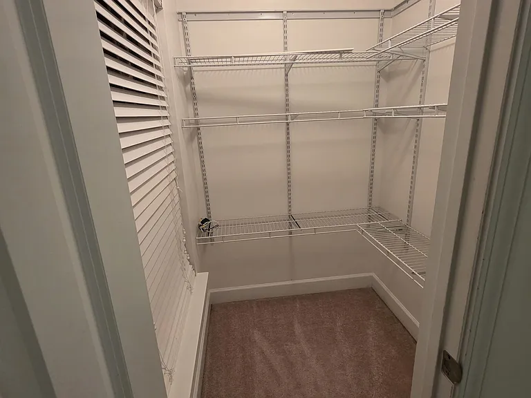 7025 Sunnywood Dr — Photo 11