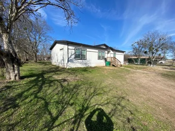 108 Pine St, Eddy, TX 76524