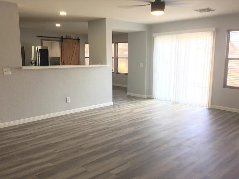 626 W Racine Loop — Photo 14