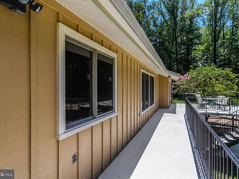 6030 Berwynd Rd — Photo 65
