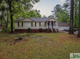 401 Lake Rosalind Dr, Midway, GA 31320
