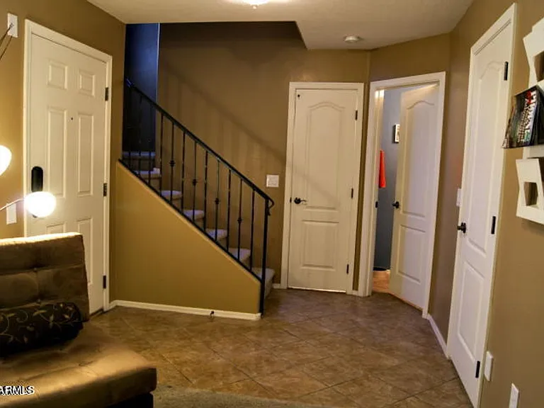 5713 S 21st Pl — Photo 13