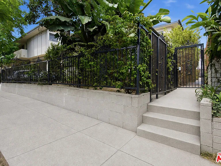 1672 Federal Ave #3 — Photo 17