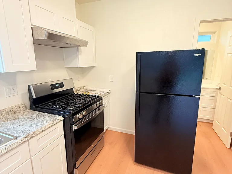 4168 Woodland St #C — Photo 6