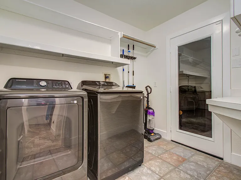 35 Alden Glen Dr — Photo 35