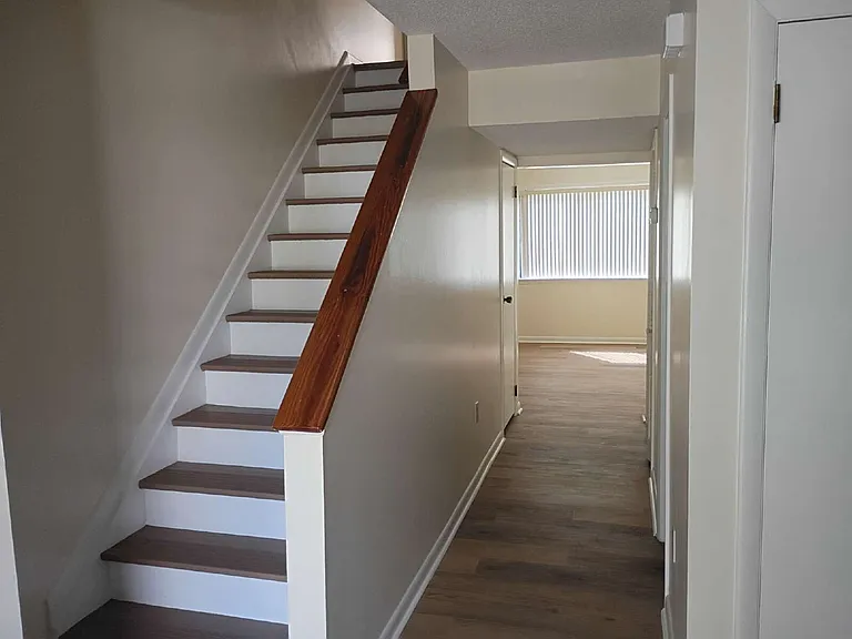 912 Pineland Ave #51 — Photo 2