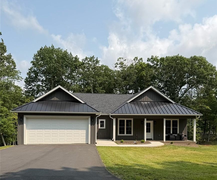 1st image of 559 Memorial Park Drive