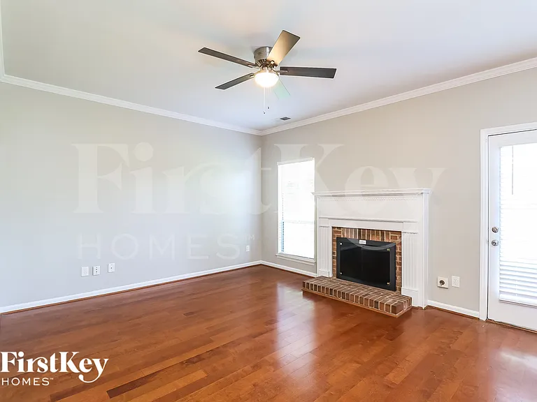 13505 Walkers Creek Dr — Photo 3