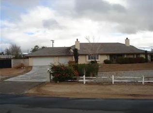 16250 Nosoni Ct, Apple Valley, CA 92307