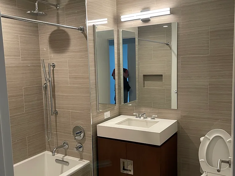 99 Hudson St #2403 — Photo 3