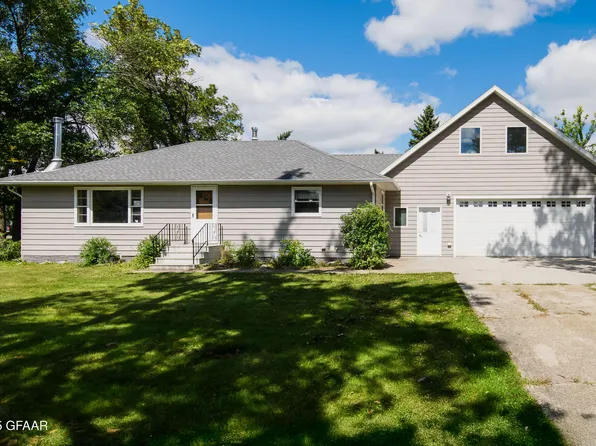 603 Small Ave, Hope, ND 58046