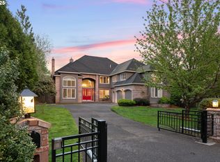 14000 Stampher Rd, Lake Oswego, OR 97034