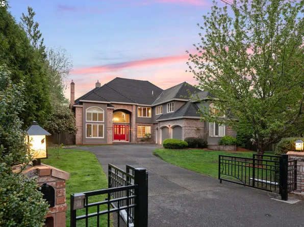 14000 Stampher Rd, Lake Oswego, OR 97034