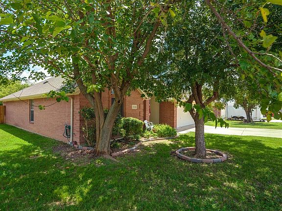 3rd image of 3324 Tommy Watkins Dr