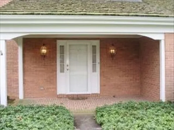 1330 Hunter Dr, Lancaster, PA 17601