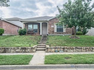 2033 Barclay Dr, Lancaster, TX