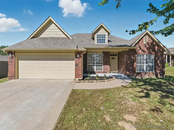 10003 E 97th Pl N, Owasso, OK 74055