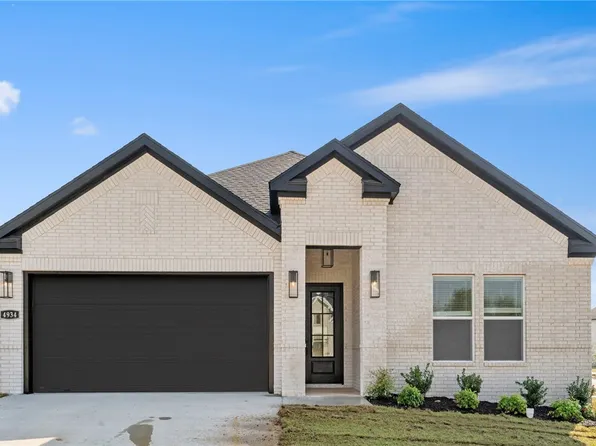 4934 N Delta Ave, Fayetteville, AR 72764