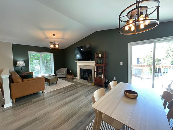 5th image of 9512 Bay Vista East Dr
