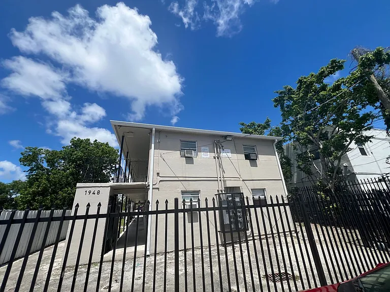 1948 NW 2nd Ct — Photo 13