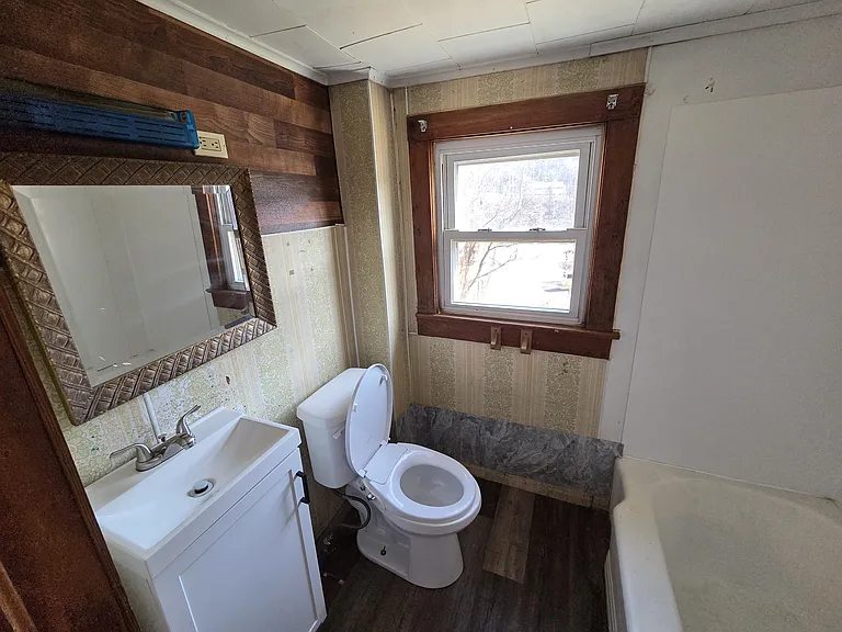 518 Meadow Ave — Photo 11