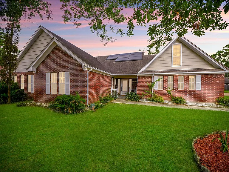 15719 Baytree Dr — Photo 20