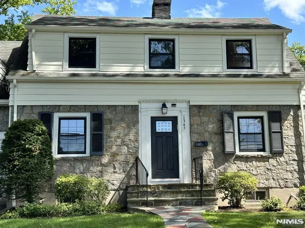 1345 Somerset Rd, Teaneck, NJ 07666