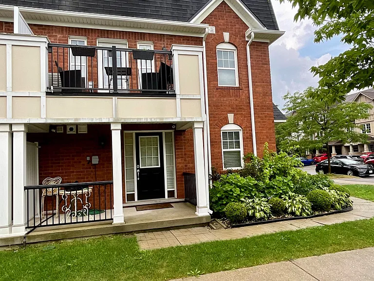 31 Colonel Frank Ching Cres — Photo 3