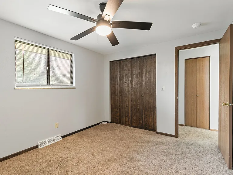 390 Knotty Pl — Photo 13
