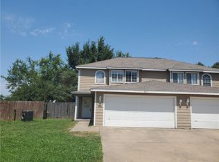 2918 E Sterling Ct, Fayetteville, AR 72703