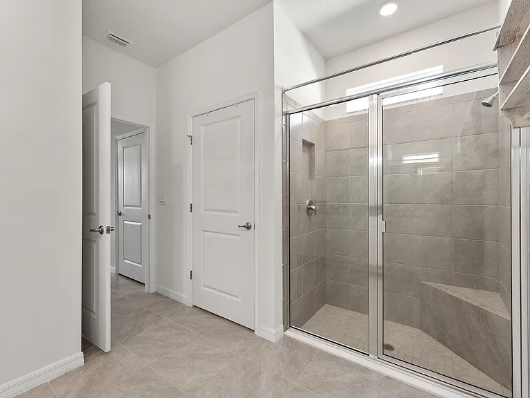 4932 NW 39th Loop — Photo 31