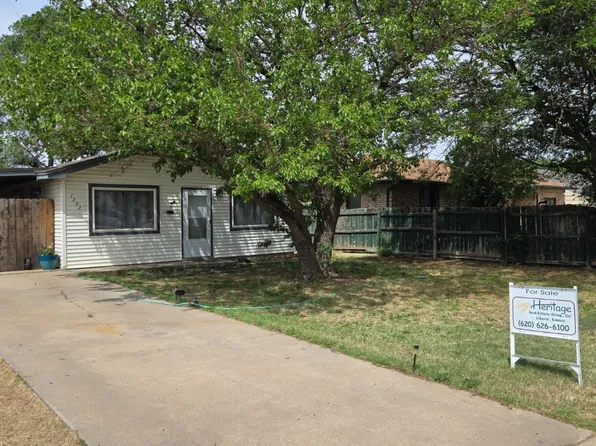 1202 S Washington Ave, Liberal, KS 67901