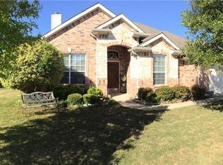 806 Meadow View Dr, Cleburne, TX 76033