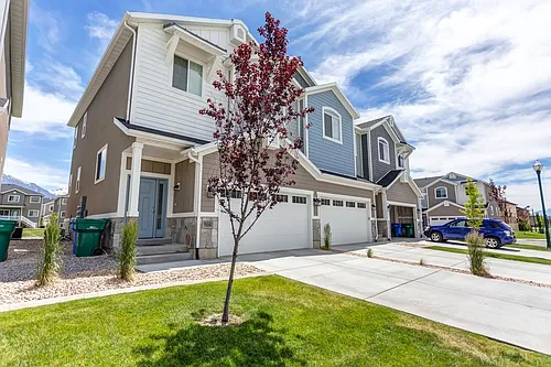 661 S 1803 W Photo 1
