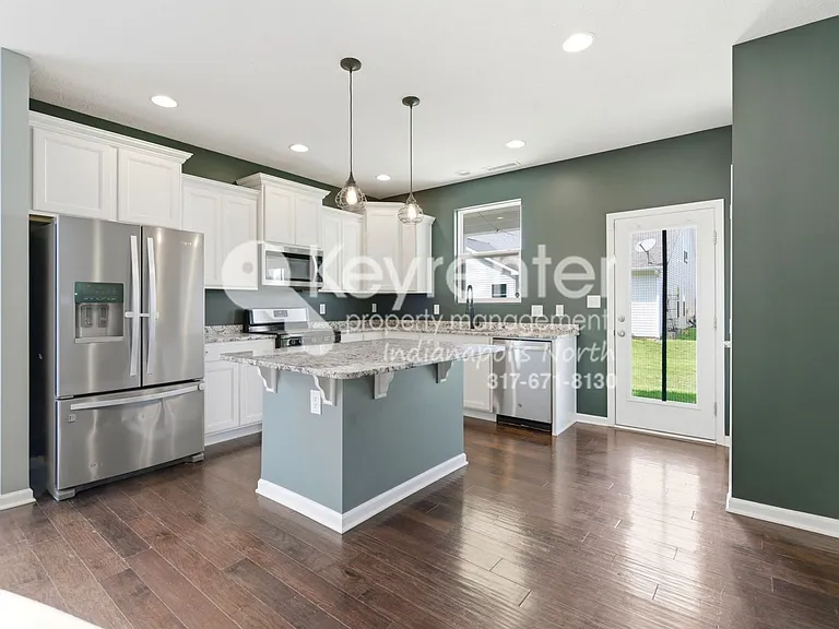 6258 Colonial Dr — Photo 4