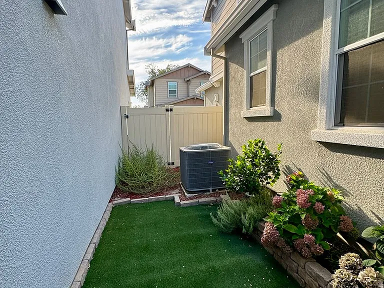 6192 Paseo De Gebhart — Photo 37