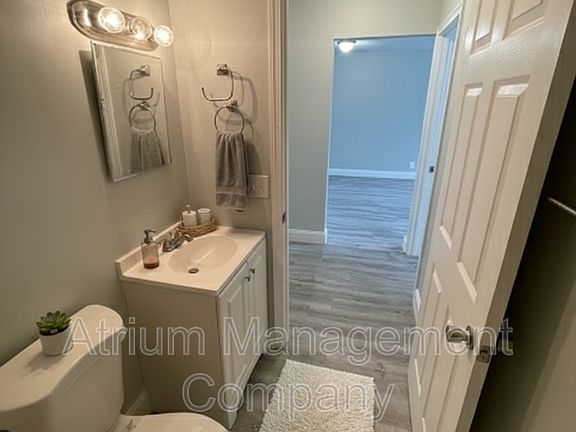 4th image of 4525 Barna Ave #F