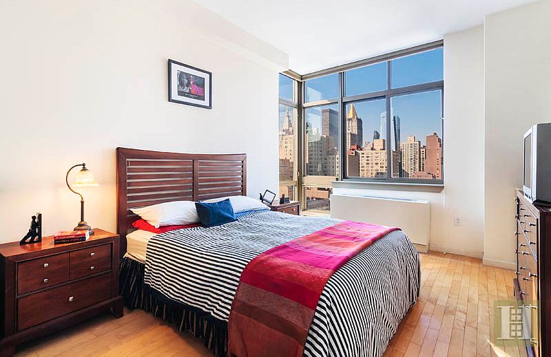 1st image of 250 E 30th St APT 12C