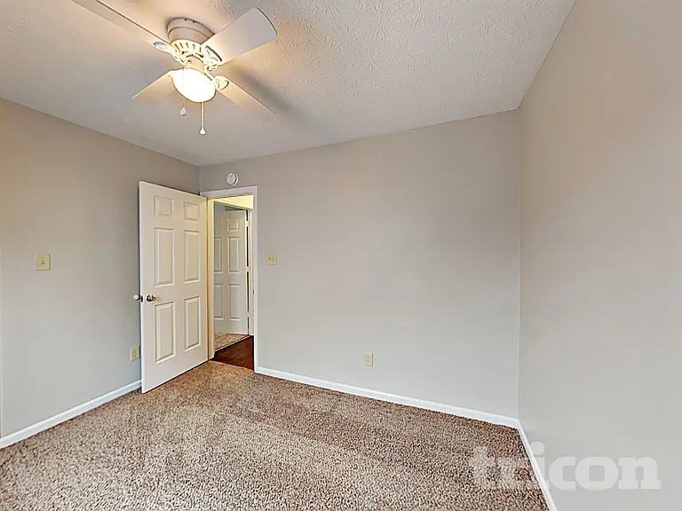 4811 Oakforge Dr — Photo 12