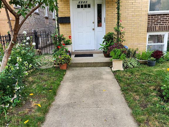 2nd image of 4945 W Cuyler Ave #2