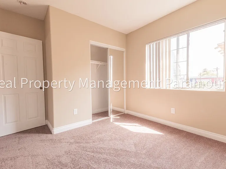 3831 S Wall St — Photo 12