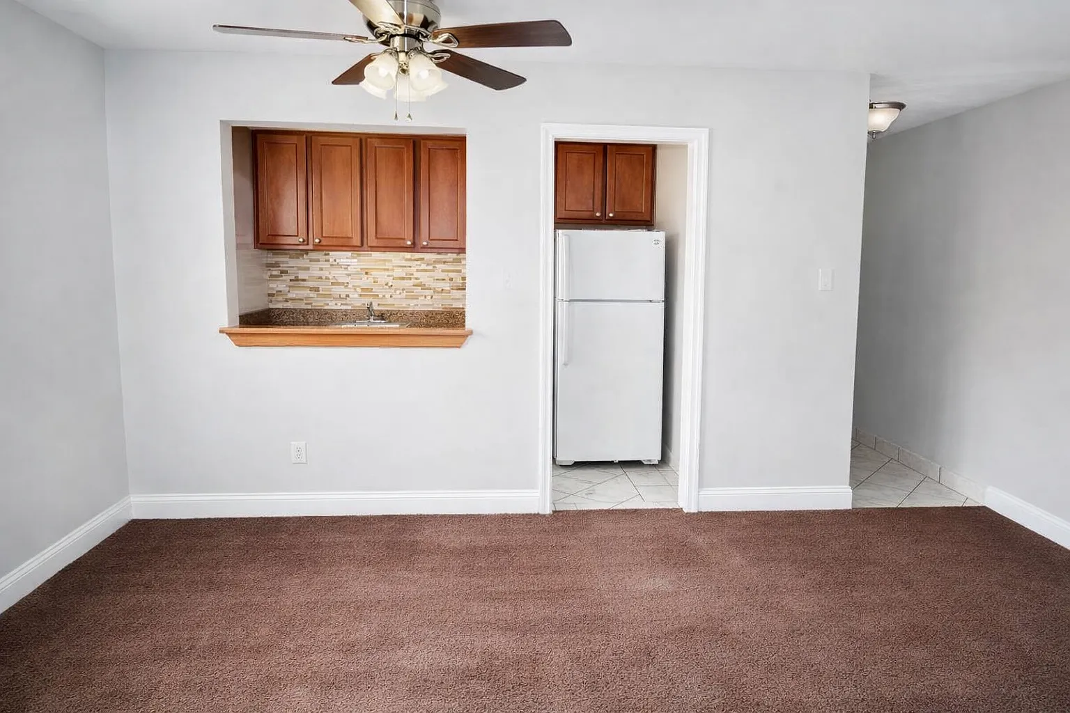 2 bed, 800 sqft, $979 — Photo 3