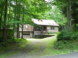 1924 Crowley Rd, Brackney, PA 18812