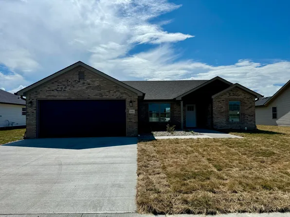 166 Stillwater Dr, Berea, KY 40403